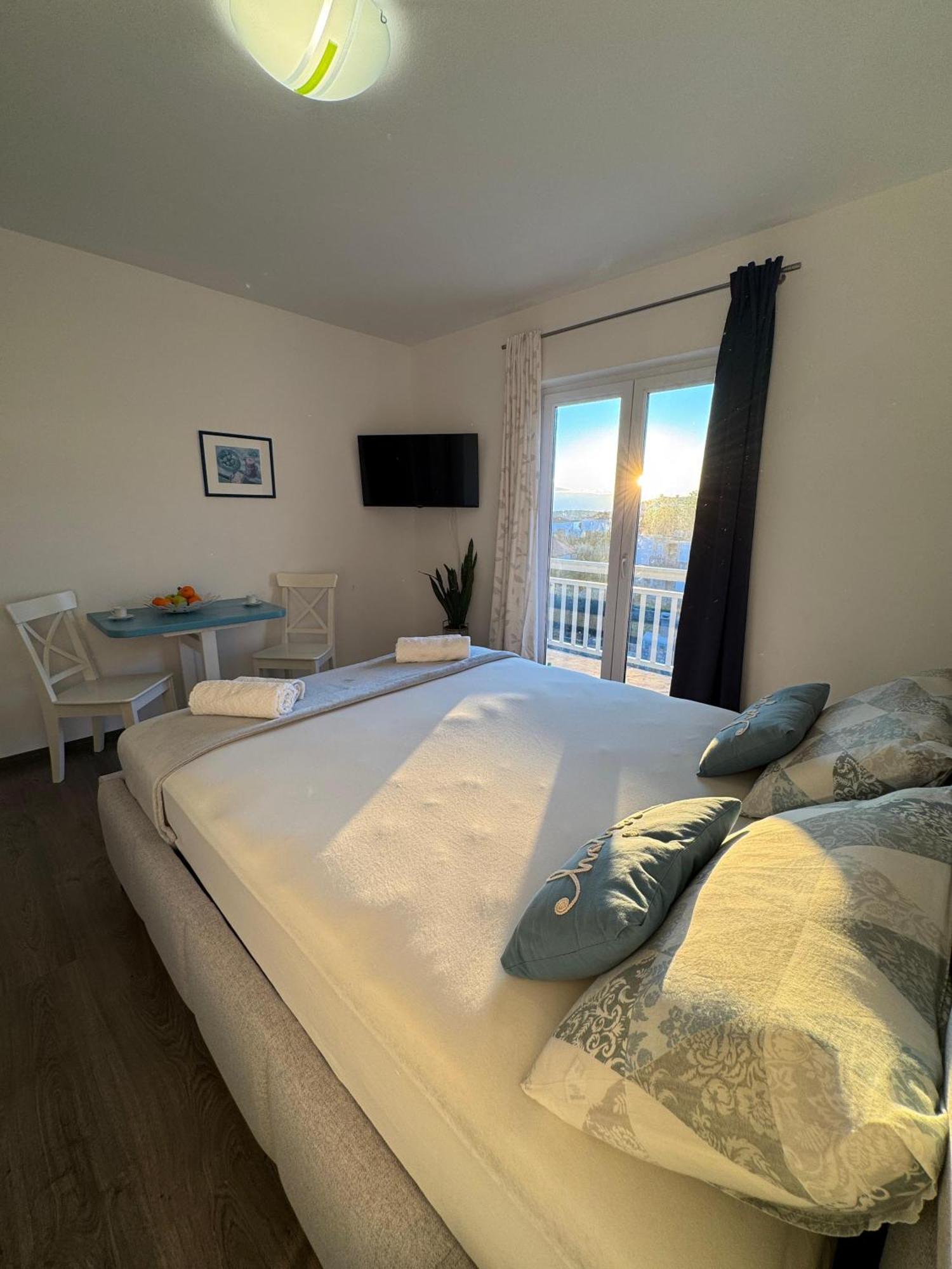 Guest House Kovacevic Хвар Екстер'єр фото