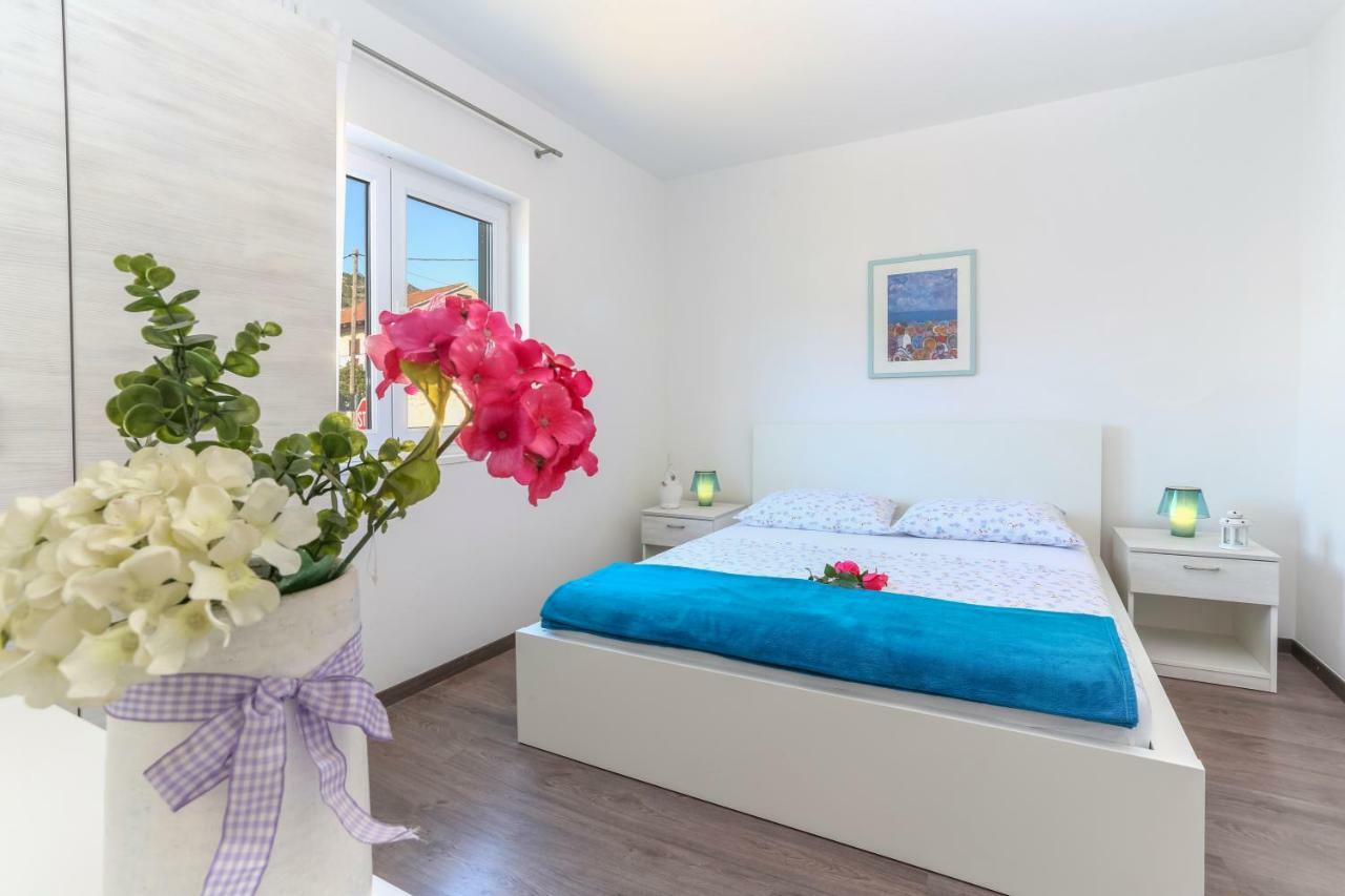 Guest House Kovacevic Хвар Екстер'єр фото