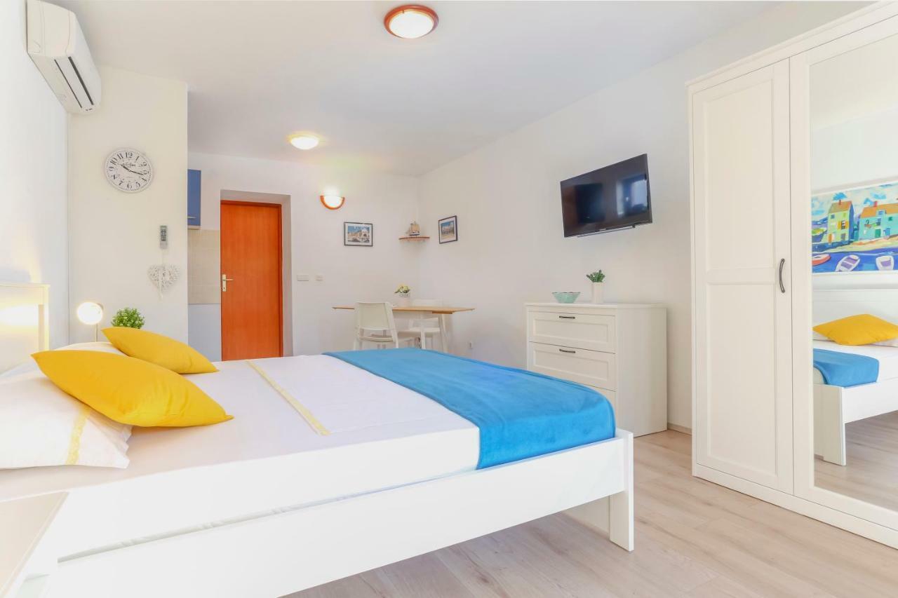 Guest House Kovacevic Хвар Екстер'єр фото
